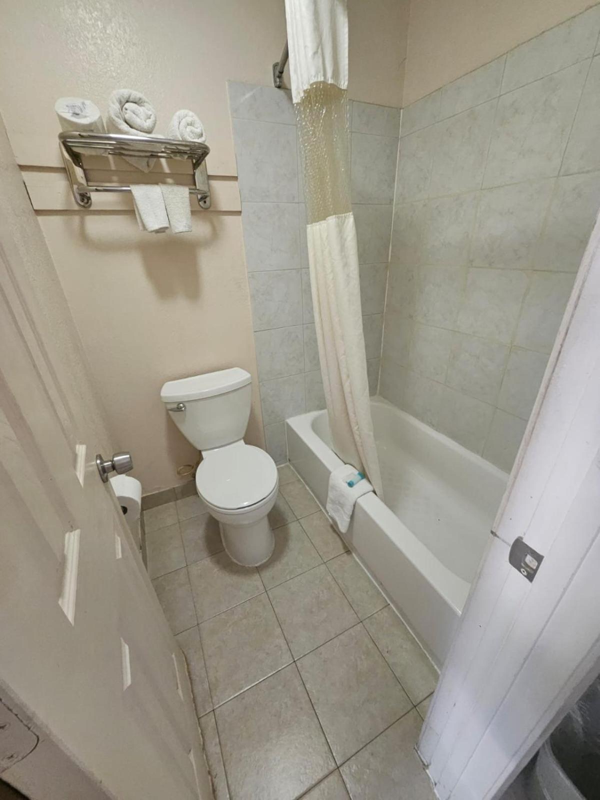 Regency Inn Jewett Esterno foto